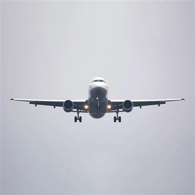 Servicii de transport aerian de marfă